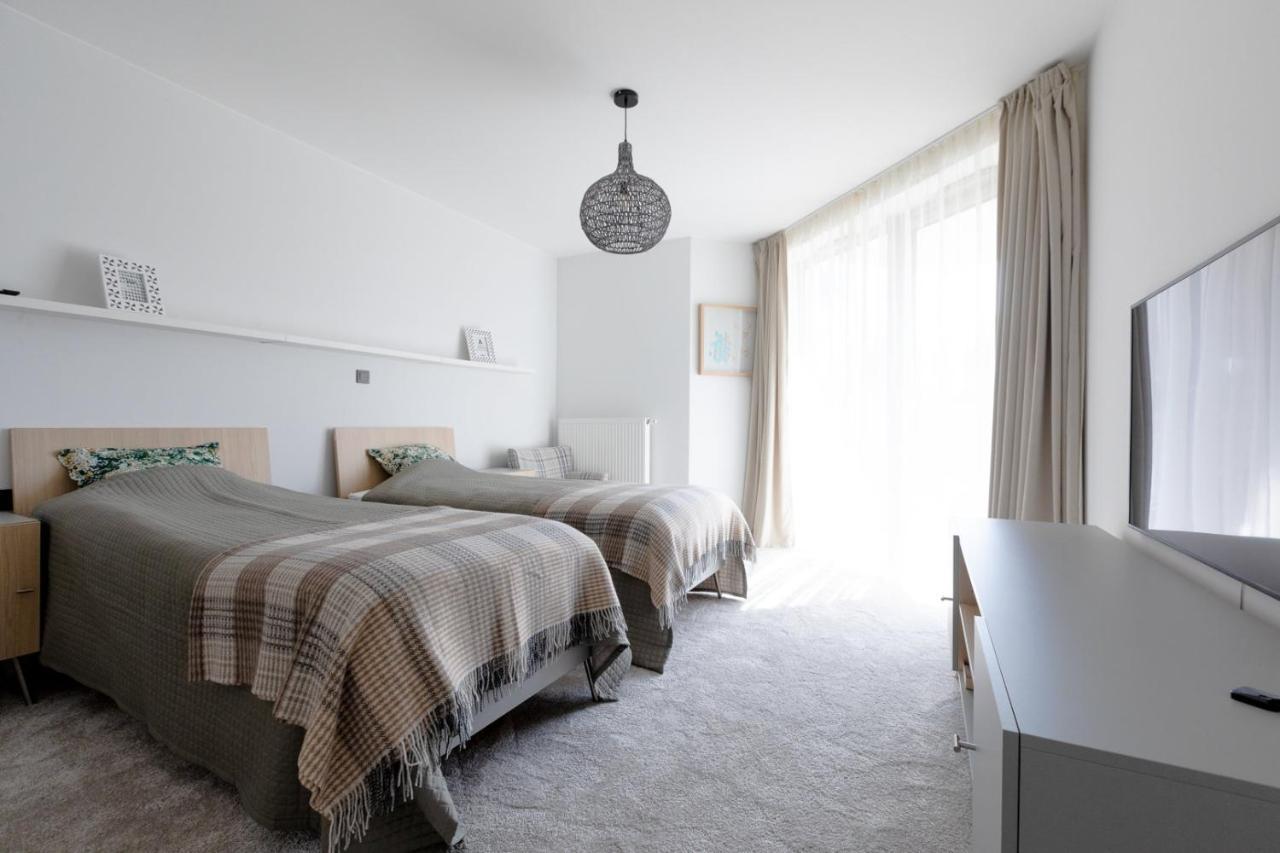 Apartament Pinea De Lux By Major Domus Поберово Екстериор снимка